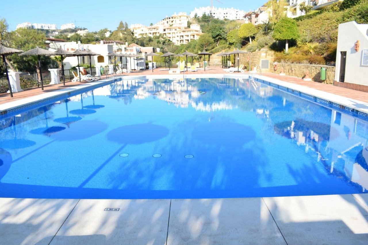 Апартаменты El Balcon Del Sol Бенахавис Экстерьер фото