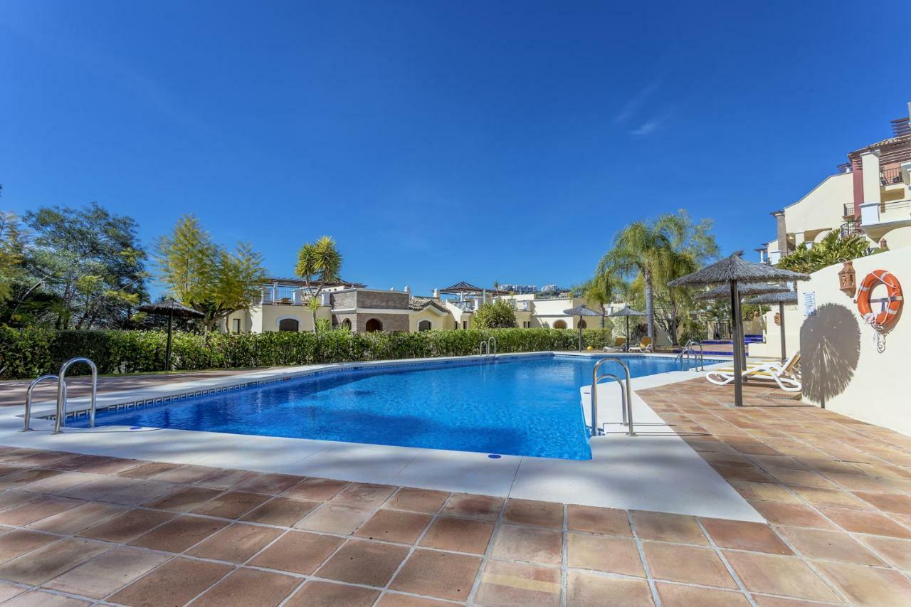 Апартаменты El Balcon Del Sol Бенахавис Экстерьер фото